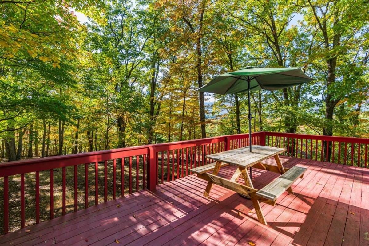 Hot Tub, Large Deck, Wifi, Fire Pit At Chalet Cabin Morton Grove Exterior foto